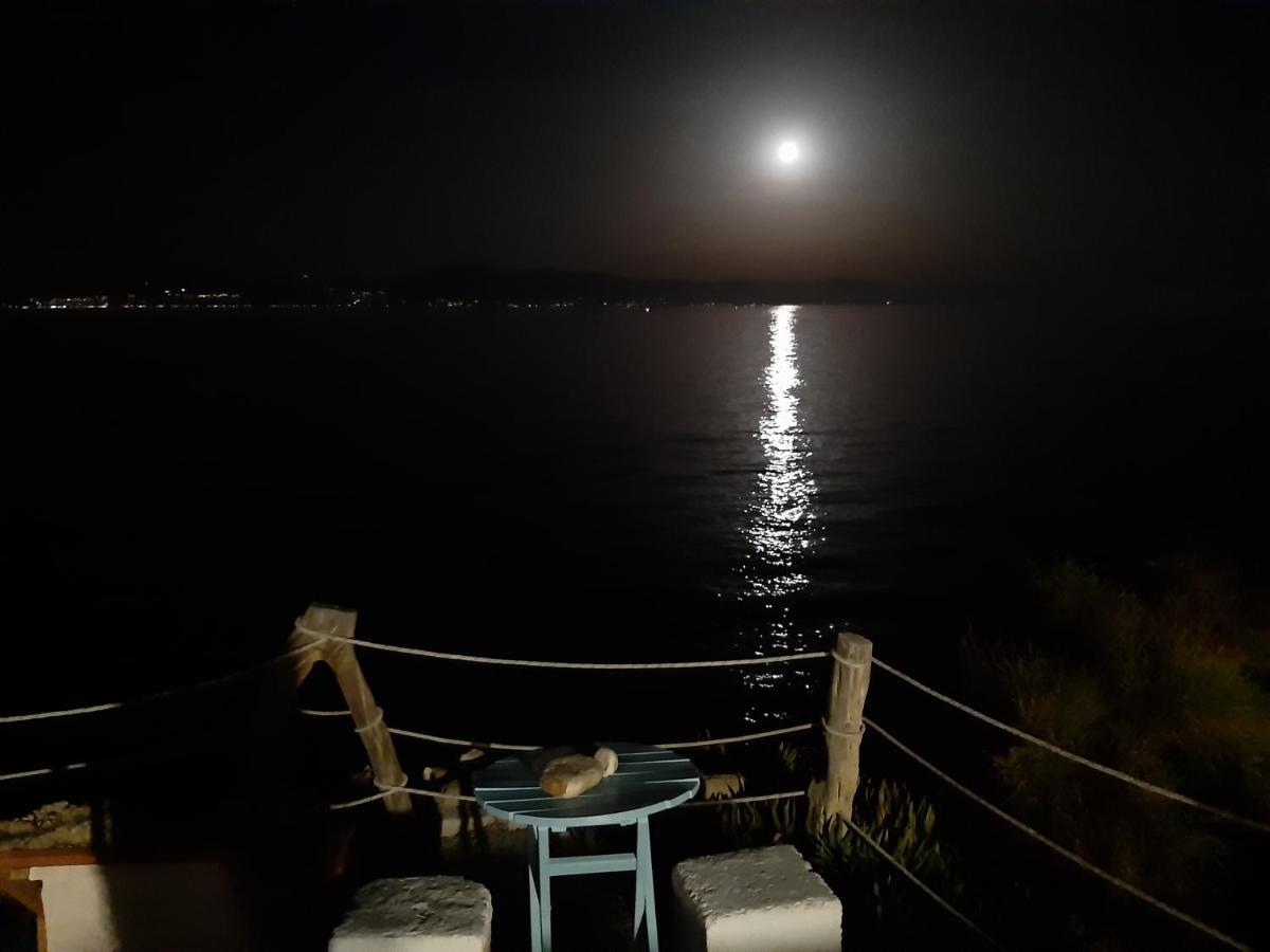 Dinas Inn Piso Livadi Eksteriør bilde